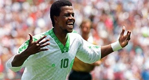 بالفيديو.. ديلي ميل تختار العويران ضمن أفضل 100 لاعب فى العالم